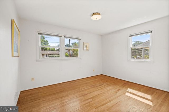 5308 INVERCHAPEL RD, Springfield, VA 22151