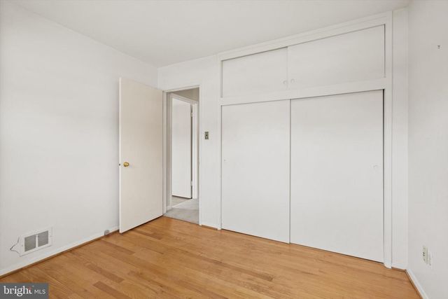 5308 INVERCHAPEL RD, Springfield, VA 22151
