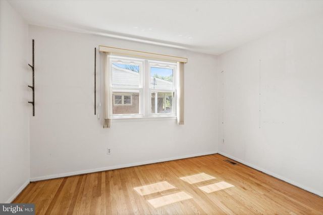 5308 INVERCHAPEL RD, Springfield, VA 22151