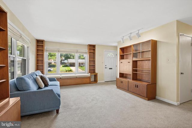 5308 INVERCHAPEL RD, Springfield, VA 22151