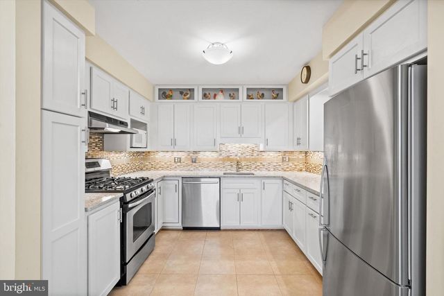 5308 INVERCHAPEL RD, Springfield, VA 22151