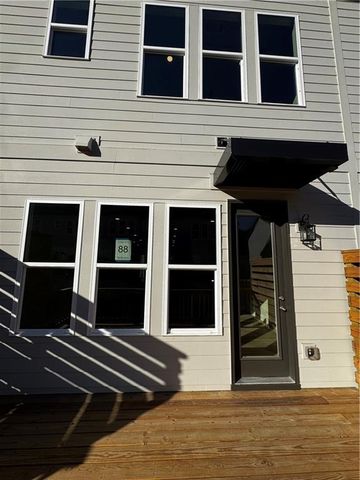 2617 Camphor Xing SE, Smyrna, GA 30080