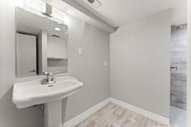 13346 Trail Hollow Drive 3346, Houston, TX 77079