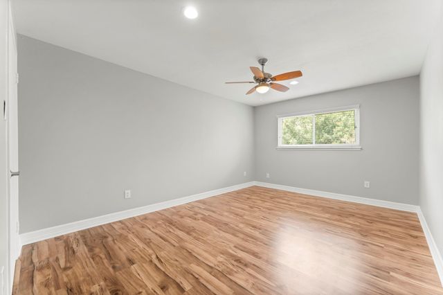 13346 Trail Hollow Drive 3346, Houston, TX 77079