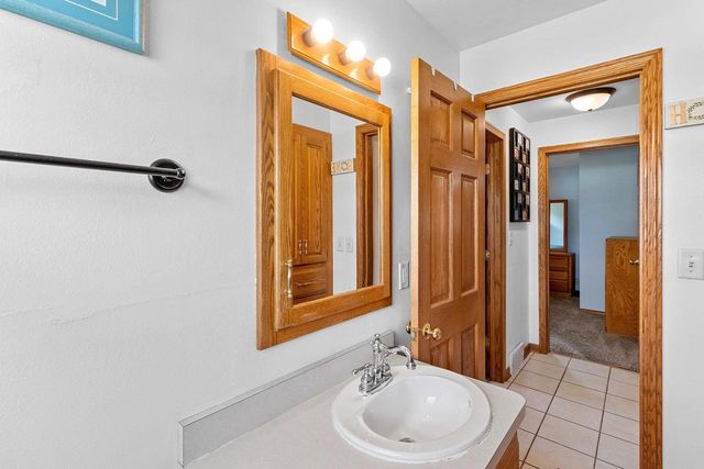 1825 E MARQUETTE STREET, Appleton, WI 54911