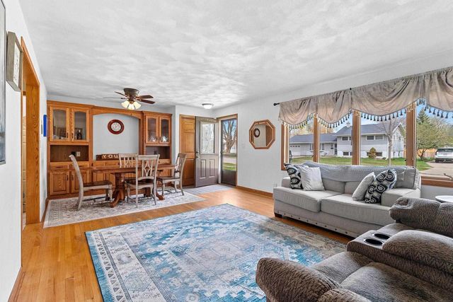 1825 E MARQUETTE STREET, Appleton, WI 54911