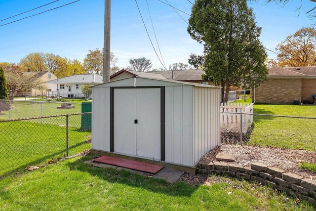 1825 E MARQUETTE STREET, Appleton, WI 54911