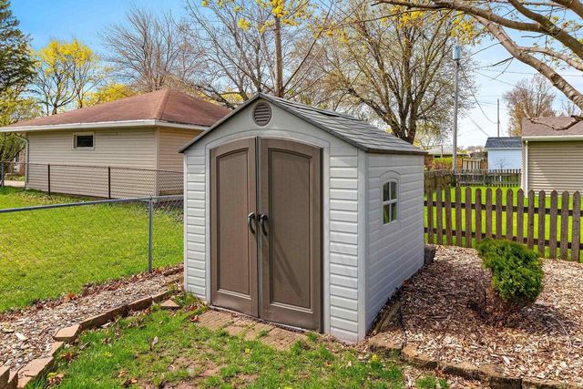 1825 E MARQUETTE STREET, Appleton, WI 54911