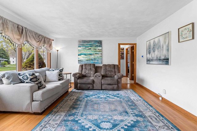 1825 E MARQUETTE STREET, Appleton, WI 54911
