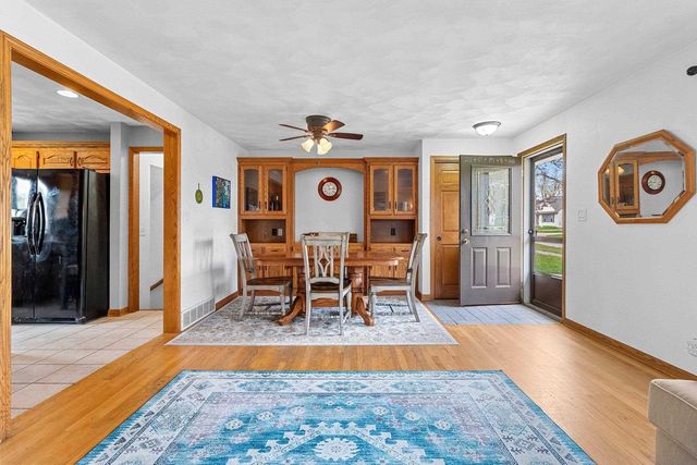 1825 E MARQUETTE STREET, Appleton, WI 54911