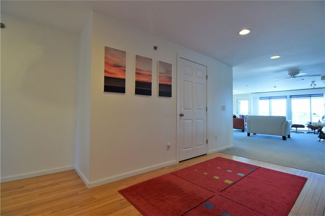 3 Kirwins Lane 5, Newport, RI 02840