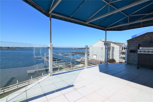 3 Kirwins Lane 5, Newport, RI 02840