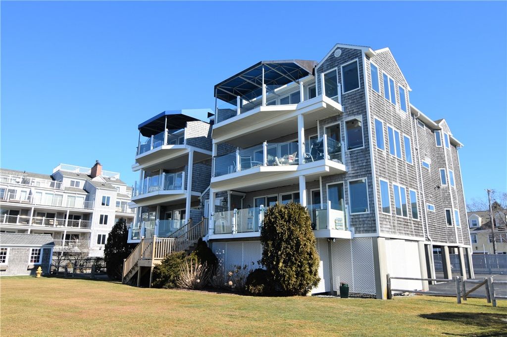 3 Kirwins Lane 5, Newport, RI 02840