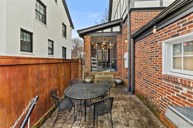 7121 Cornell Avenue, University City, MO 63130