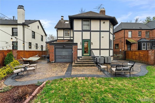 7121 Cornell Avenue, University City, MO 63130