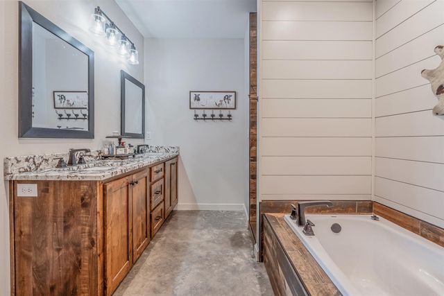 308 N Hwy 167, Bald Knob, AR 72010