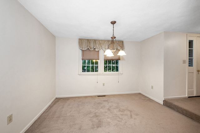 23 Patrick Rd 23, Tewksbury, MA 01876