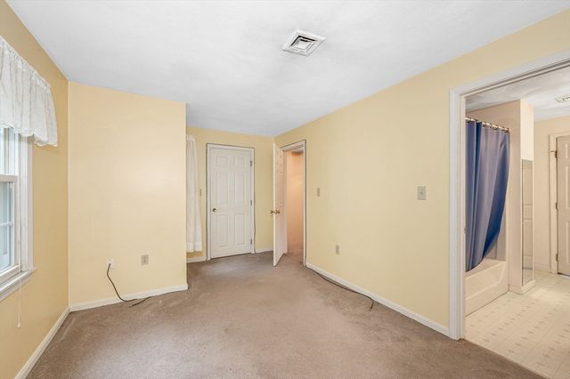 23 Patrick Rd 23, Tewksbury, MA 01876