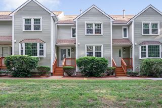23 Patrick Rd 23, Tewksbury, MA 01876