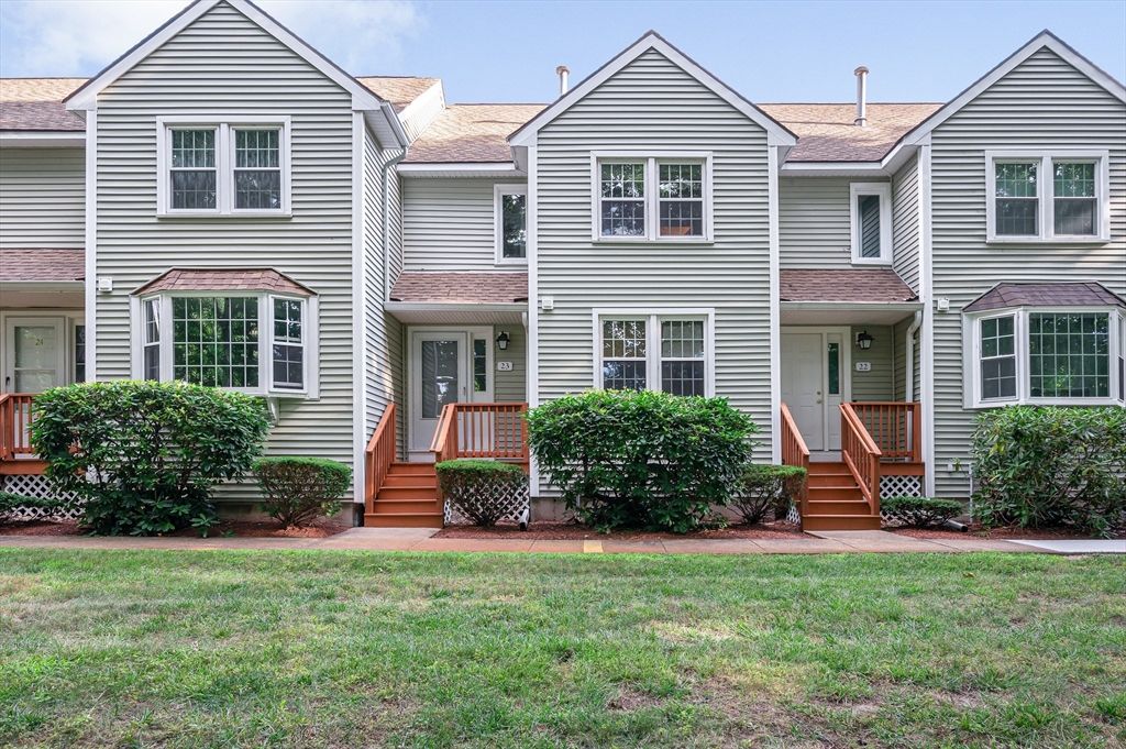 23 Patrick Rd 23, Tewksbury, MA 01876