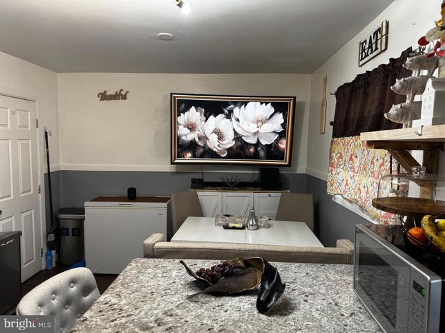 3334 KAYFORD CIR, Philadelphia, PA 19114