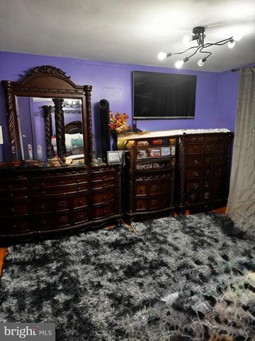 3334 KAYFORD CIR, Philadelphia, PA 19114