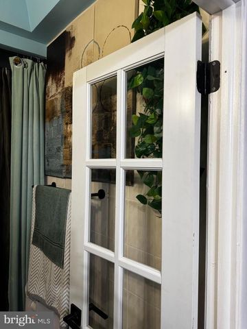 3334 KAYFORD CIR, Philadelphia, PA 19114