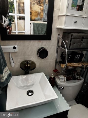 3334 KAYFORD CIR, Philadelphia, PA 19114