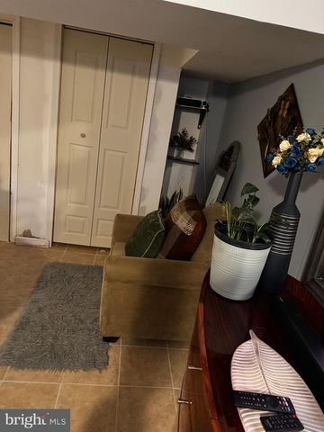 3334 KAYFORD CIR, Philadelphia, PA 19114