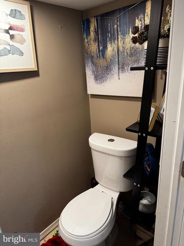 3334 KAYFORD CIR, Philadelphia, PA 19114