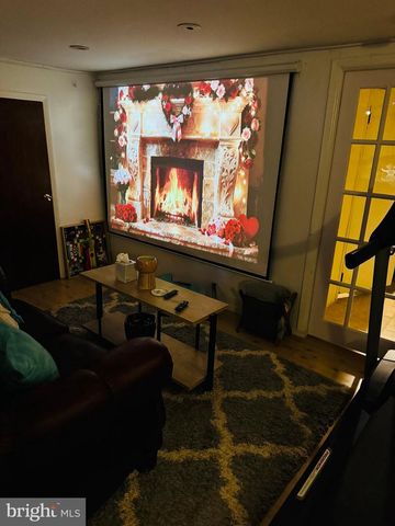 3334 KAYFORD CIR, Philadelphia, PA 19114