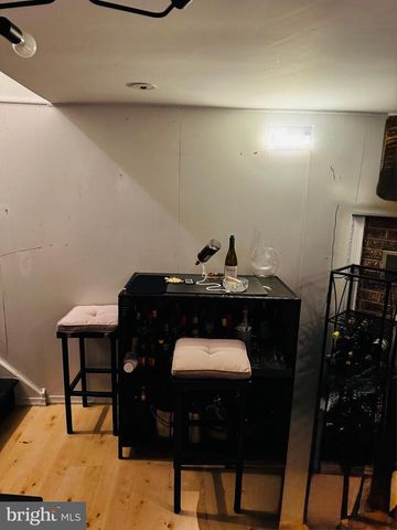 3334 KAYFORD CIR, Philadelphia, PA 19114