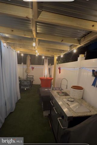 3334 KAYFORD CIR, Philadelphia, PA 19114