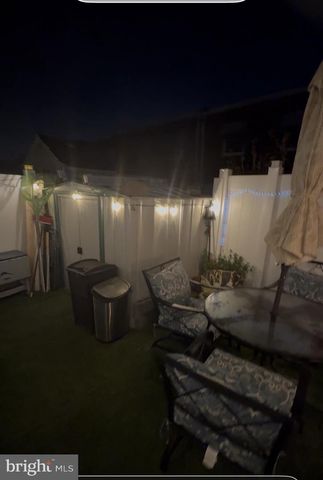 3334 KAYFORD CIR, Philadelphia, PA 19114