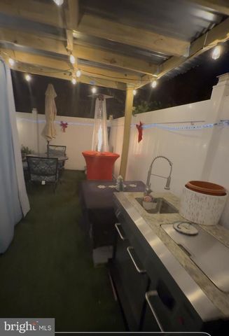 3334 KAYFORD CIR, Philadelphia, PA 19114