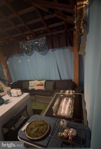 3334 KAYFORD CIR, Philadelphia, PA 19114