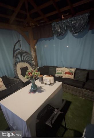 3334 KAYFORD CIR, Philadelphia, PA 19114