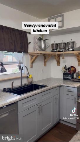 3334 KAYFORD CIR, Philadelphia, PA 19114