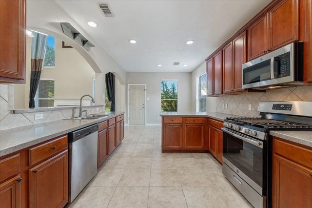 21735 W Mulberry Field Circle, Cypress, TX 77433