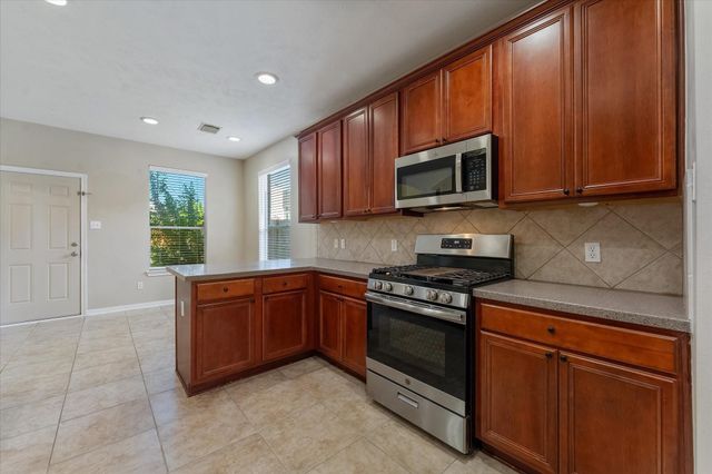 21735 W Mulberry Field Circle, Cypress, TX 77433