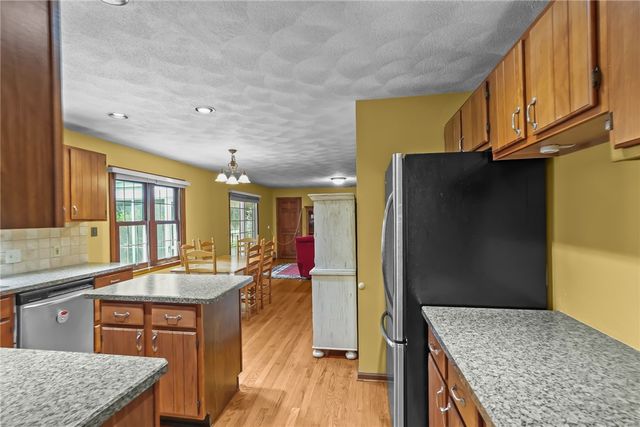13 Sunnyside Drive, Cumberland, RI 02864