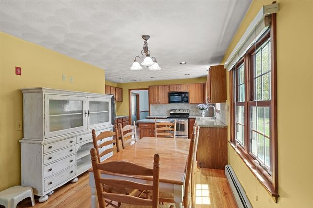 13 Sunnyside Drive, Cumberland, RI 02864