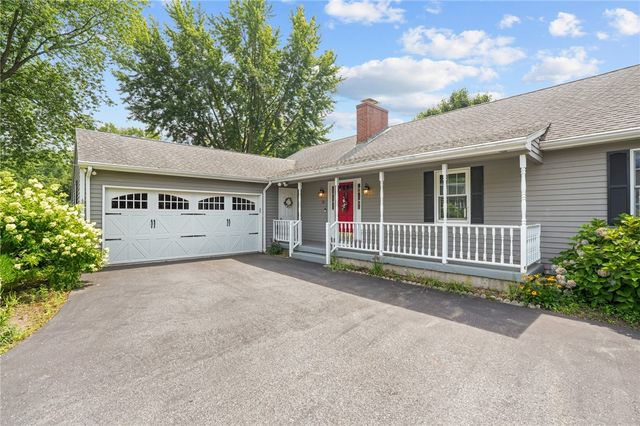 13 Sunnyside Drive, Cumberland, RI 02864