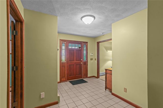 13 Sunnyside Drive, Cumberland, RI 02864