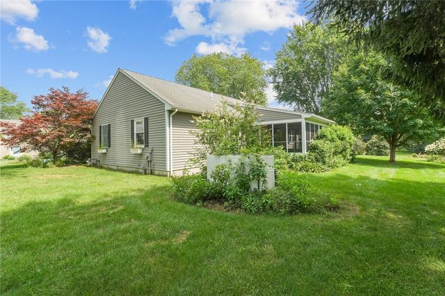 13 Sunnyside Drive, Cumberland, RI 02864