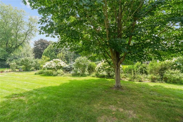 13 Sunnyside Drive, Cumberland, RI 02864