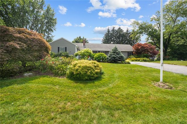 13 Sunnyside Drive, Cumberland, RI 02864