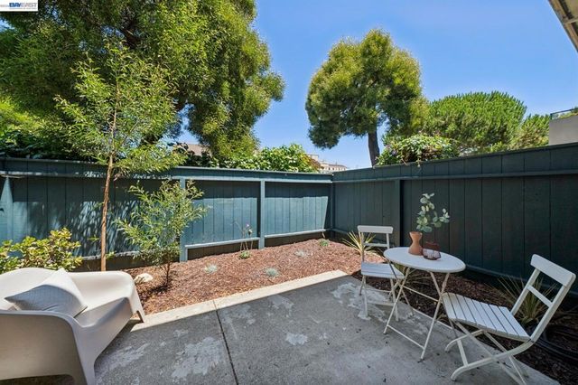 2029 Otis Dr D, Alameda, CA 94501