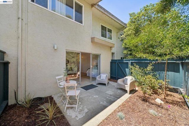 2029 Otis Dr D, Alameda, CA 94501