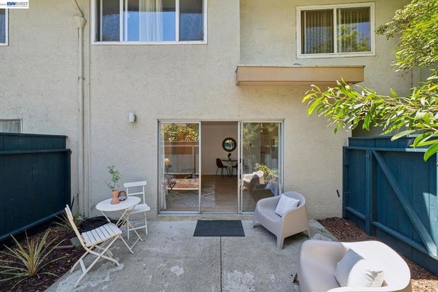 2029 Otis Dr D, Alameda, CA 94501